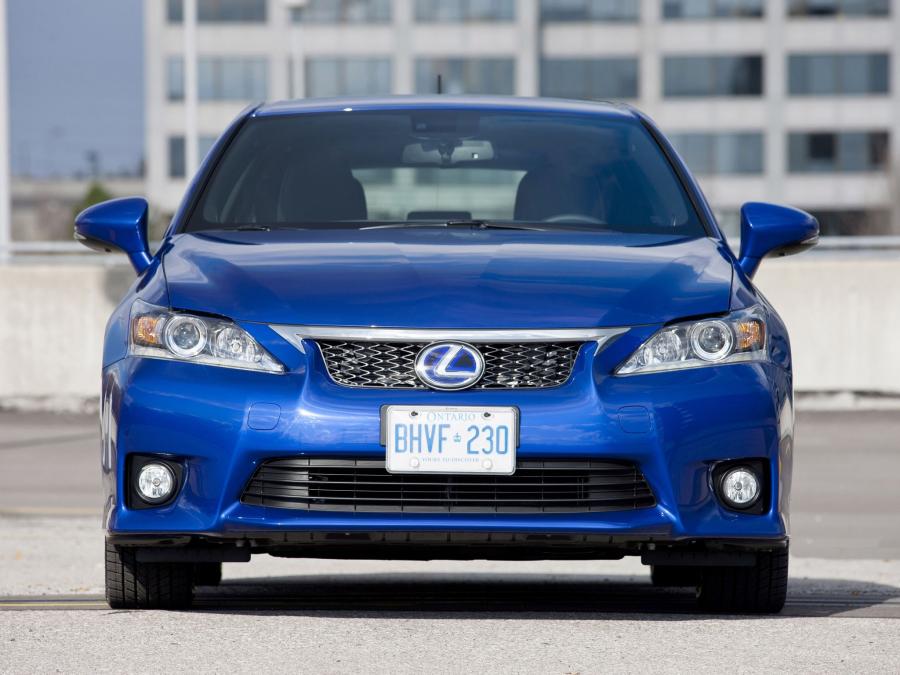  Lexus CT200h F-Sport 2011 года  (US) (фото 6 из 14)